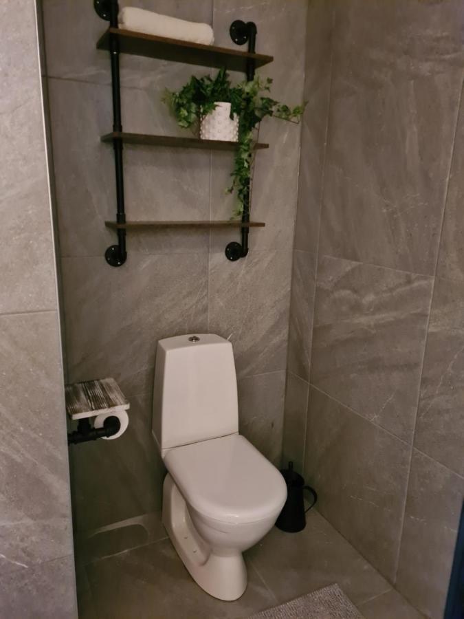Pinebo Palace Guesthouse Улрицехамн Екстериор снимка