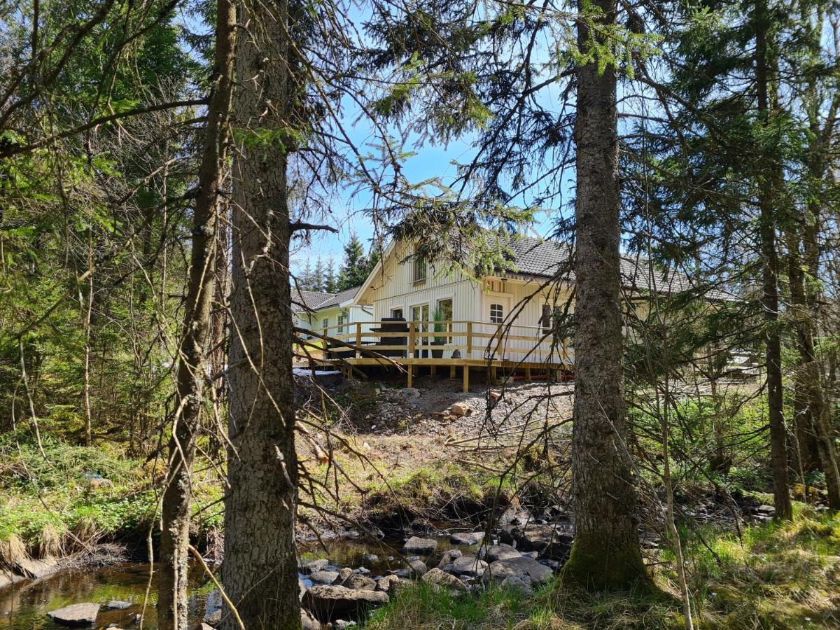 Pinebo Palace Guesthouse Улрицехамн Екстериор снимка